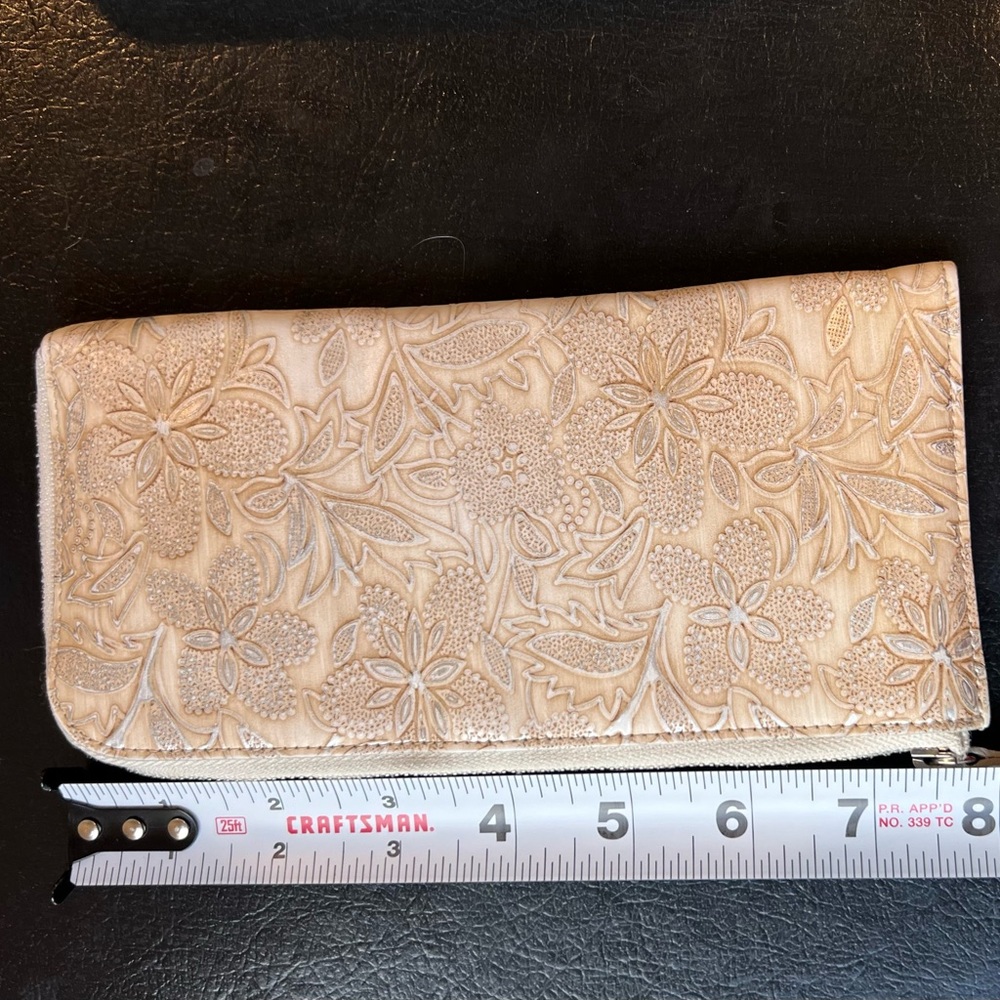 Wallet - Picture 2 of 9